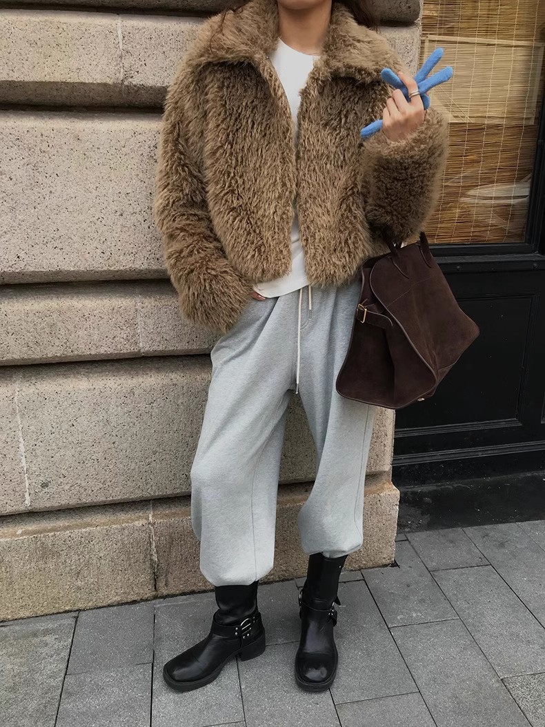 冬季新款韩版复古休闲高级感慵懒翻领加厚保暖皮毛一体短外套