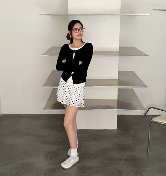 YIMEINIJIA蝴蝶结假两件针织衫长袖打底上衣女秋冬新款长袖T恤